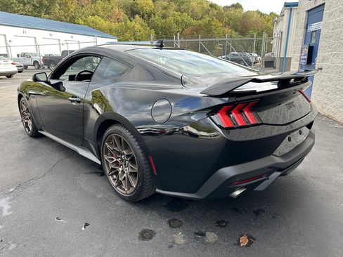 Certified 2024 Ford Mustang GT Premium w/ GT Performance Package image 6