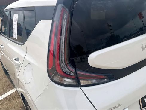 Used 2024 Kia Soul GT-Line w/ GT-Line Technology Package FWD image 32