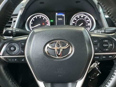 Used 2022 Toyota Camry LE w/ Cold Weather Package FWD image 21