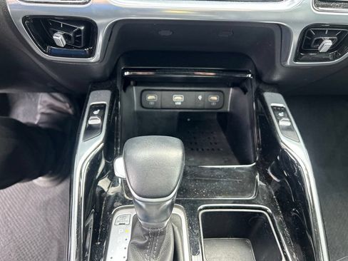 Certified 2023 Kia Sorento SX AWD/4WD image 12