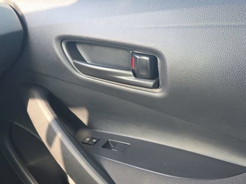 Used 2025 Toyota Corolla LE FWD image 13