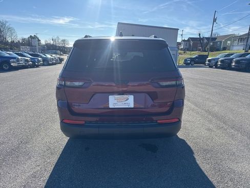 New 2025 Jeep Grand Cherokee L Limited w/ Trailer Tow Package image 6