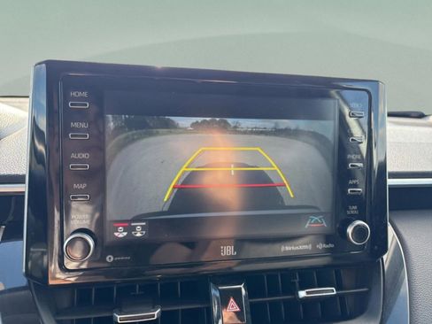 Used 2022 Toyota Corolla Cross XLE w/ Convenience Package image 18