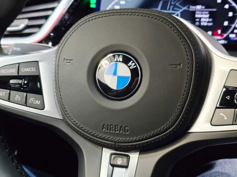 Used 2025 BMW Z4 M40i w/ Premium Package image 23