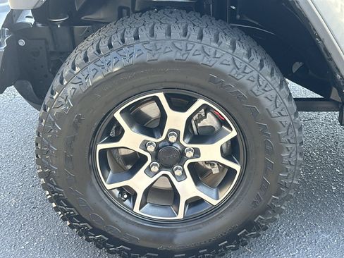 Used 2021 Jeep Wrangler Rubicon AWD/4WD image 13