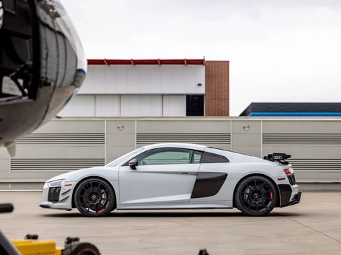 Used 2018 Audi R8 V10 plus image 5