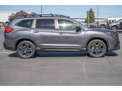 Used 2023 Subaru Ascent Onyx Edition AWD/4WD image 2
