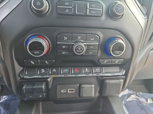 Used 2020 Chevrolet Silverado 1500 LT Trail Boss image 23