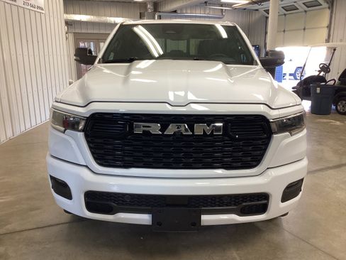 New 2026 RAM 1500 4x4 Crew Cab image 10
