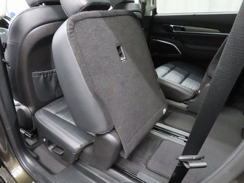 Used 2022 Kia Telluride SX w/ SX Prestige Package image 63