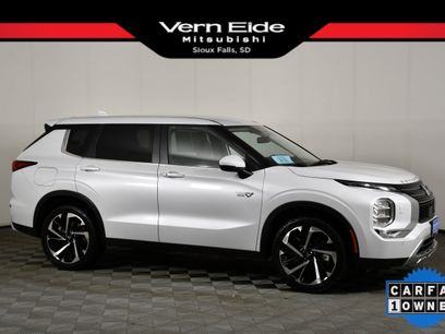 Used 2025 Mitsubishi Outlander SE