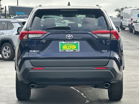 Used 2025 Toyota RAV4 XLE FWD image 6