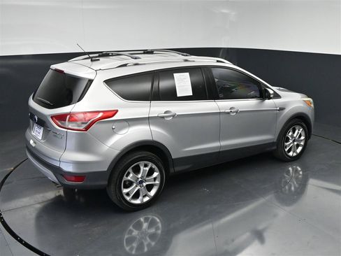 Used 2015 Ford Escape Titanium FWD image 13