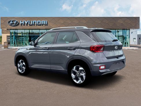 New 2026 Hyundai Venue SEL FWD image 4