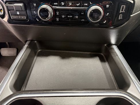 Used 2025 Chevrolet Silverado 2500 LTZ w/ LTZ Convenience Package image 14