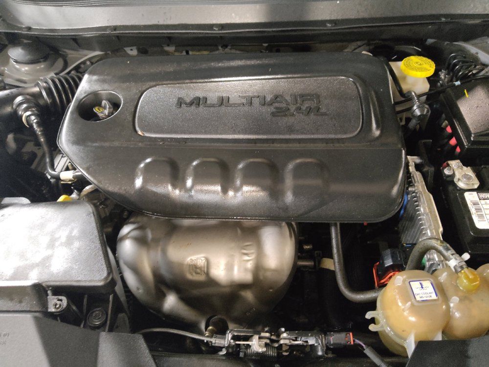 Used 2020 Jeep Cherokee Latitude Plus FWD image 30