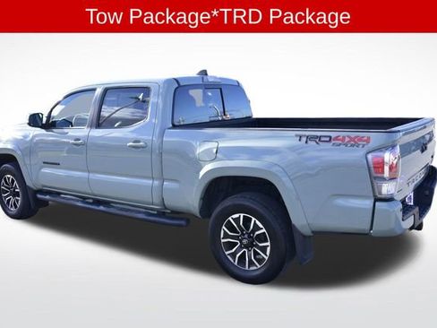 Used 2022 Toyota Tacoma TRD Sport image 3