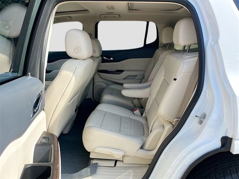 Used 2023 GMC Acadia Denali w/ Denali Ultimate Package image 25