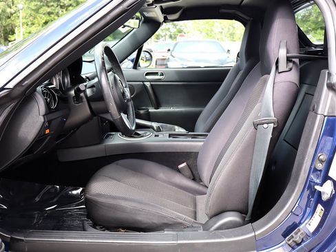 Used 2007 MAZDA MX-5 Miata Sport RWD image 22