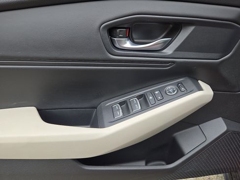 Used 2024 Honda Accord EX image 12