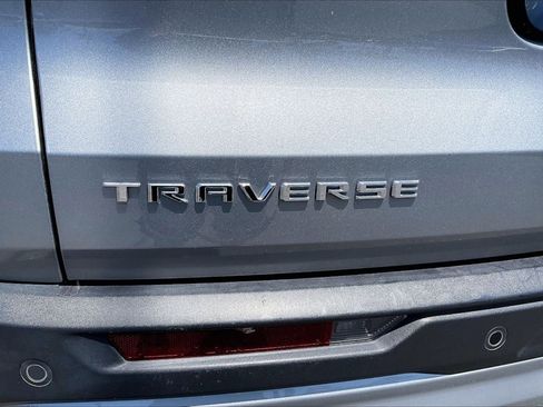 Used 2024 Chevrolet Traverse LT FWD image 8