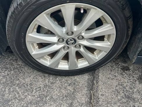 Used 2018 Toyota Camry LE w/ Audio Package FWD image 36