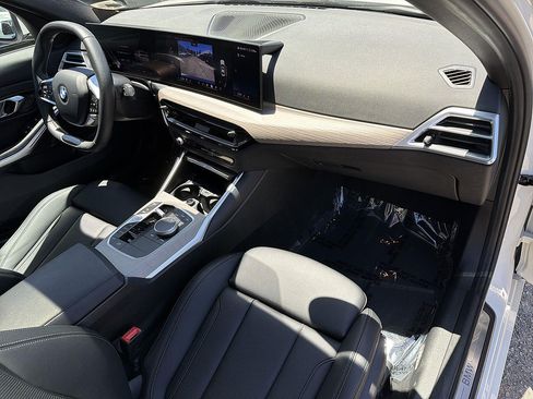Used 2025 BMW 330i Sedan RWD image 29