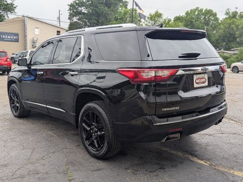 Used 2019 Chevrolet Traverse Premier w/ LPO, Black Accent Package AWD/4WD image 6