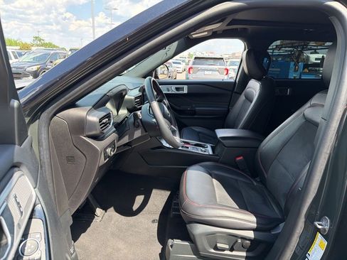 Certified 2023 Ford Explorer ST-Line w/ Class IV Trailer Tow Package AWD/4WD image 8