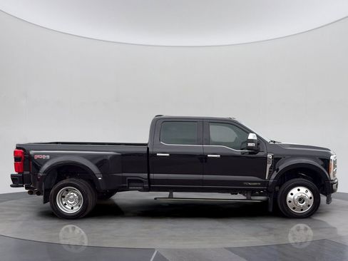 Used 2023 Ford F450 Platinum w/ FX4 Off-Road Package AWD/4WD image 7