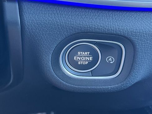 Used 2024 Mercedes-Benz GLE 450 4MATIC image 16
