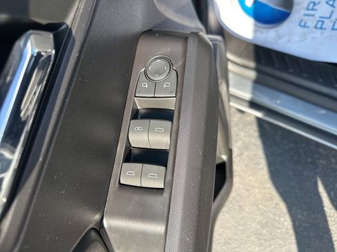 Used 2024 Chevrolet Colorado LT w/ LT Convenience Package III image 22