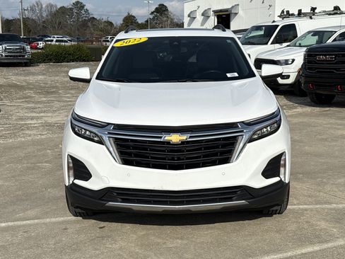 Used 2022 Chevrolet Equinox LT image 2