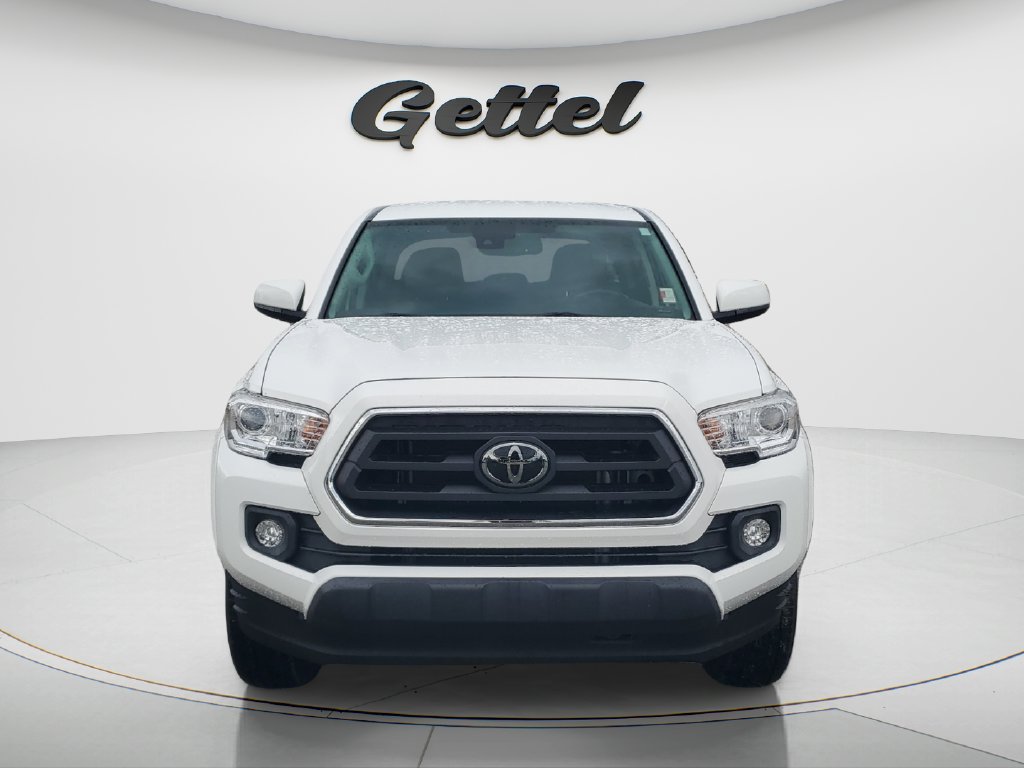 Used 2023 Toyota Tacoma SR5 RWD image 2