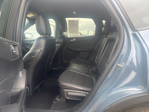 Used 2025 Ford Escape ST-Line Select AWD/4WD image 4