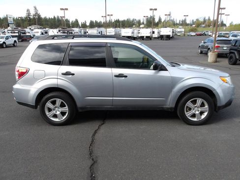 Used 2013 Subaru Forester 2.5X AWD/4WD image 6