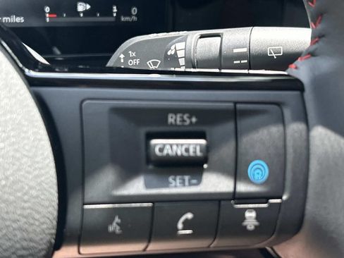 New 2026 Nissan Kicks SR w/ Cold Weather Package AWD/4WD image 28