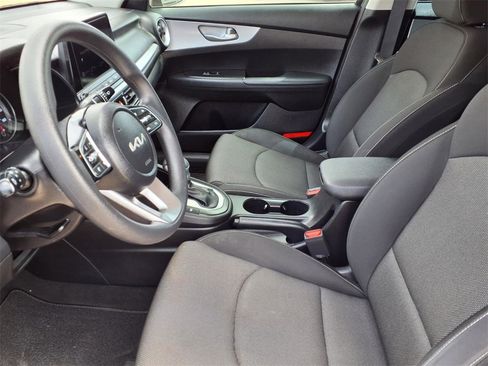 Certified 2024 Kia Forte LXS w/ LXS Technology Package image 16