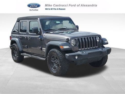 Used 2018 Jeep Wrangler Unlimited Sport AWD/4WD image 1