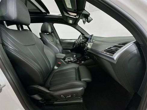 Used 2024 BMW X3 M40i w/ Premium Package image 30