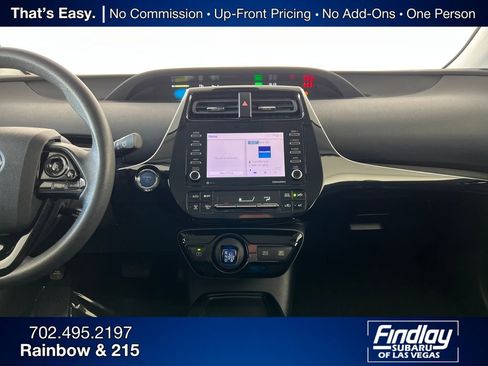 Used 2021 Toyota Prius LE image 19