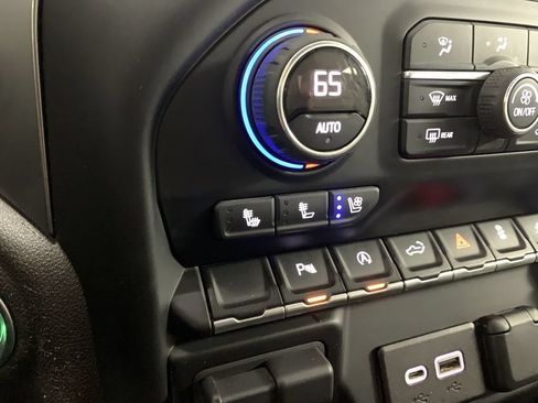 Used 2019 Chevrolet Silverado 1500 LTZ w/ LTZ Plus Package AWD/4WD image 50