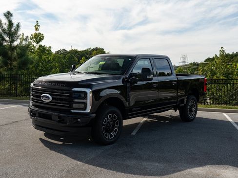 Used 2026 Ford F250 Platinum AWD/4WD image 8