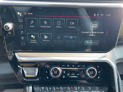 Used 2025 GMC Sierra 2500 Denali image 9