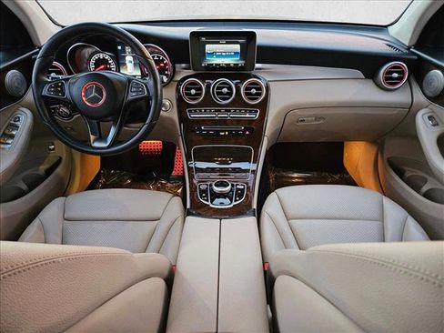 Used 2018 Mercedes-Benz GLC 300 image 17