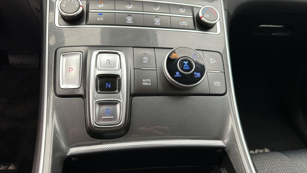 Used 2021 Hyundai Santa Fe SE AWD/4WD image 19
