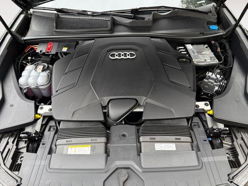 Used 2023 Audi Q8 Premium Plus w/ Premium Plus Package AWD/4WD image 28