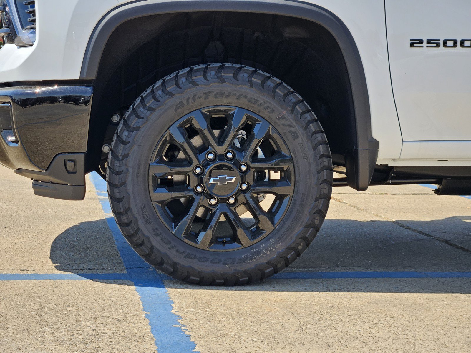 New 2026 Chevrolet Silverado 2500 LTZ w/ LTZ Plus Package AWD/4WD image 7