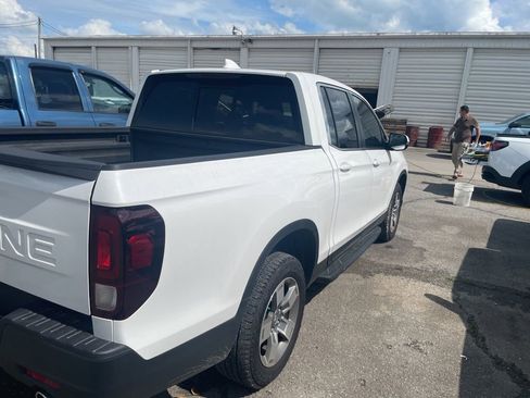 Used 2025 Honda Ridgeline RTL image 5