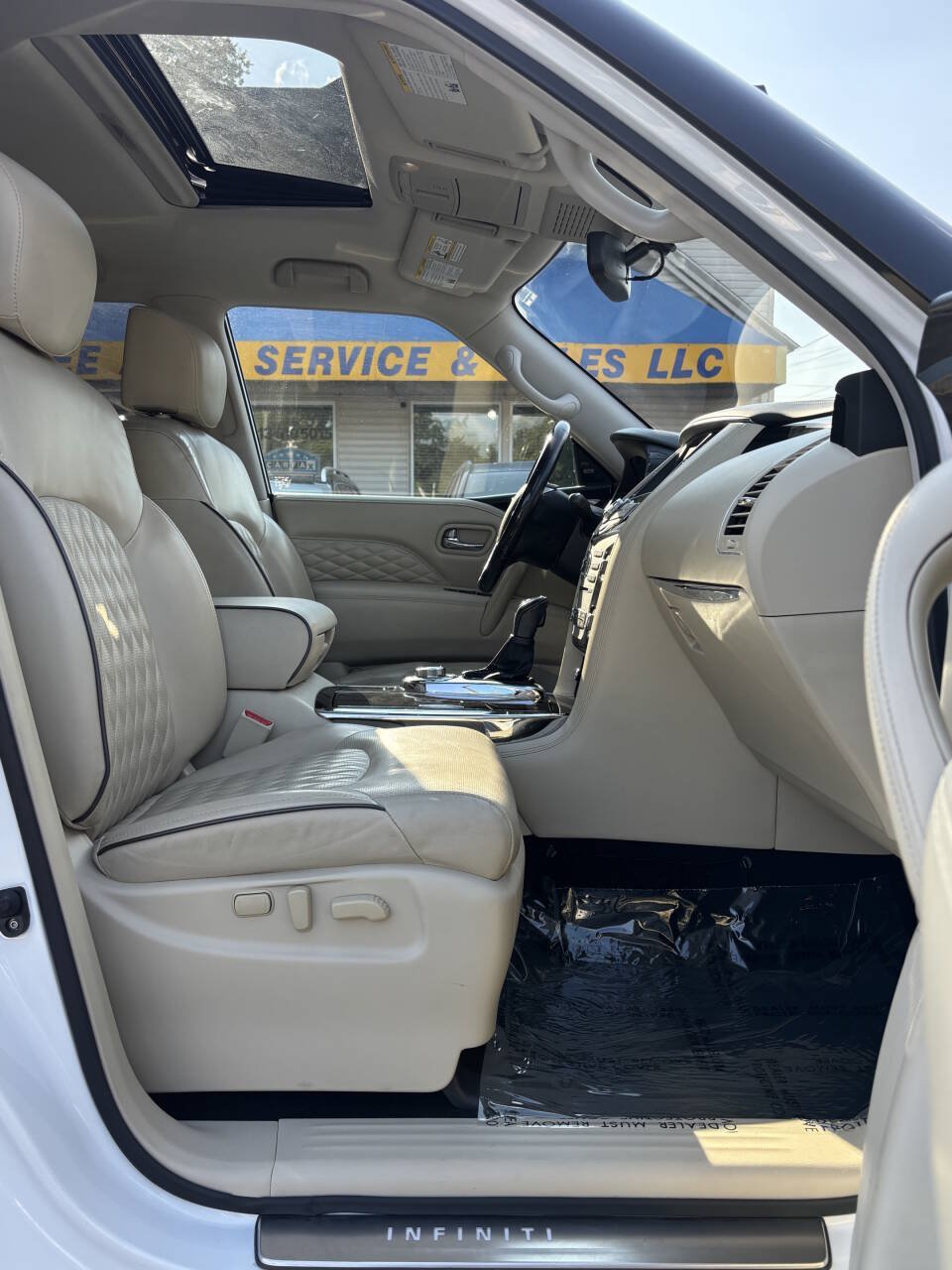 Used 2019 INFINITI QX80 Luxe w/ 22" Wheel Package AWD/4WD image 28